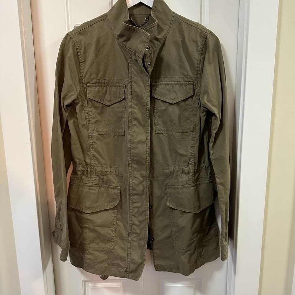BANANA REPUBLIC CLASSIC UTILITY
JACKET | SIZE MEDIUM